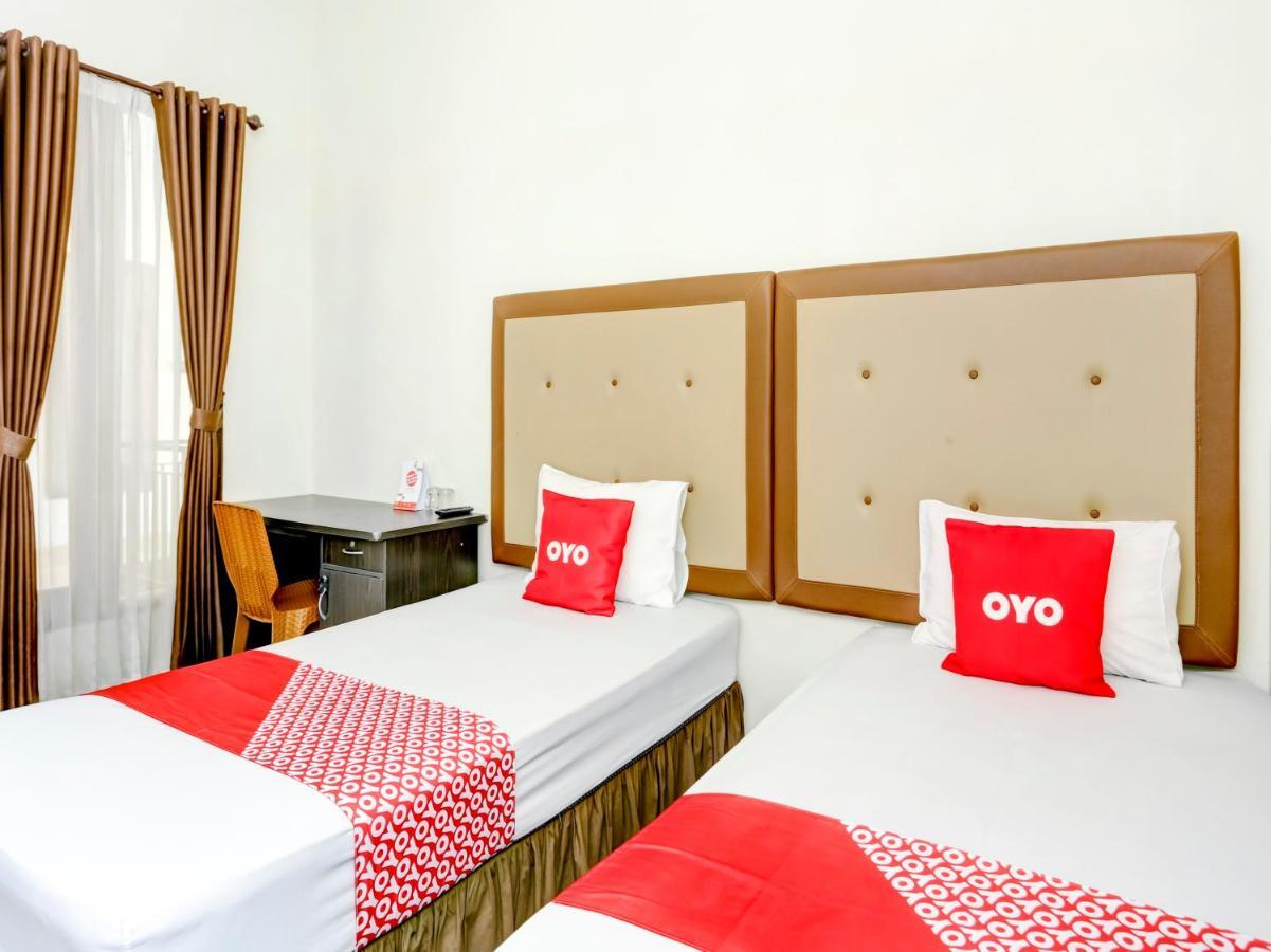 OYO 3884 Dixie Syariah Guest House Samarinda Exterior foto